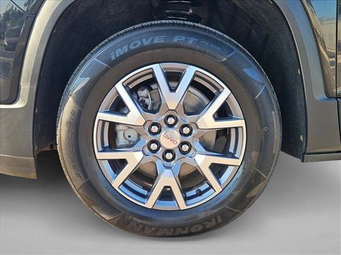Used 2023 GMC Acadia SLT AWD/4WD image 8
