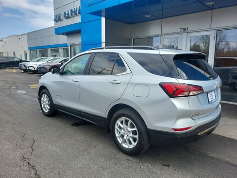 Used 2022 Chevrolet Equinox LT image 8