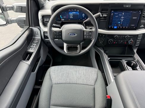 New 2026 Ford F350 XLT w/ XLT Premium Package image 32