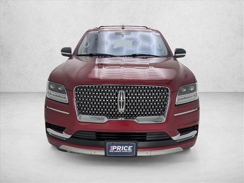 Used 2018 Lincoln Navigator Reserve w/ Technology Package AWD/4WD image 2