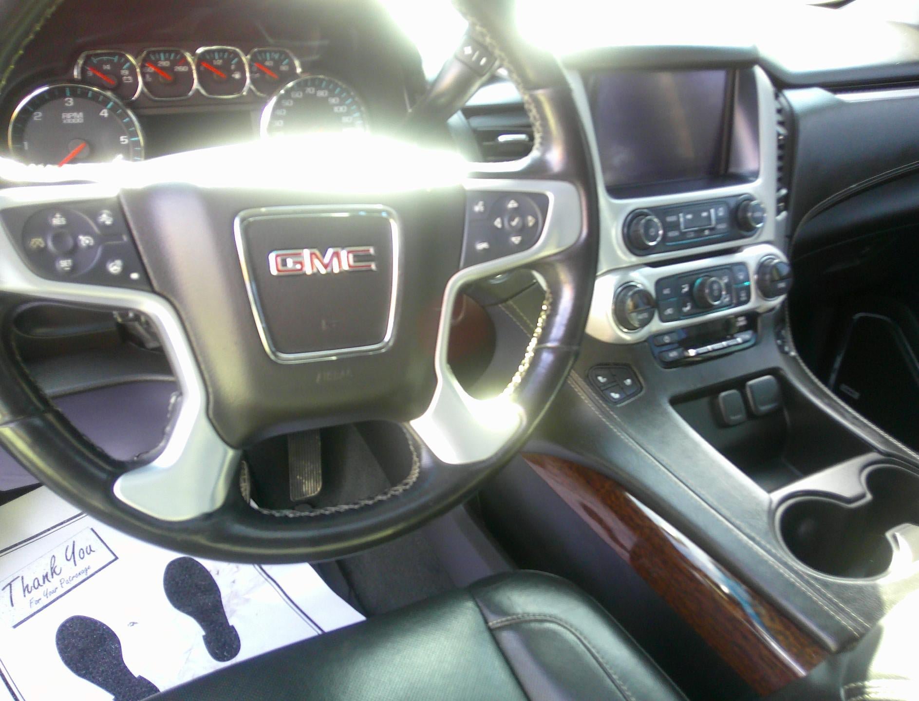 Used 2019 GMC Yukon SLT w/ Open Road Package AWD/4WD image 9