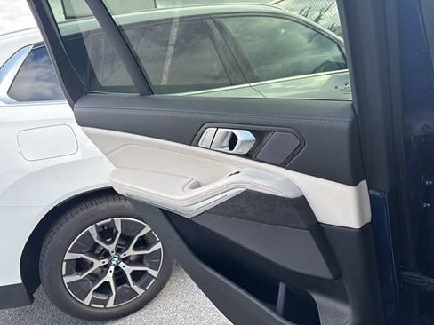 Used 2021 BMW X5 xDrive40i w/ Premium Package image 20