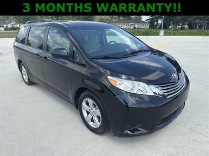 Used 2017 Toyota Sienna LE