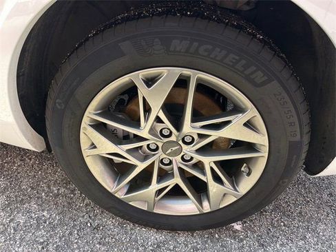 Used 2025 Genesis GV70 2.5T image 21