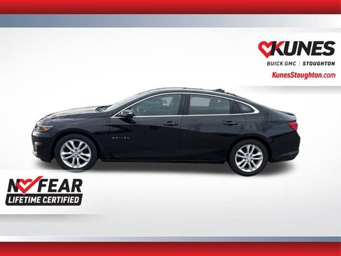 Used 2017 Chevrolet Malibu LT image 8