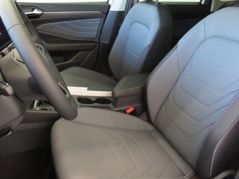New 2026 Volkswagen Jetta SEL FWD image 11