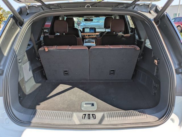 New 2026 Lincoln Aviator Reserve AWD/4WD image 12