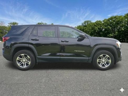 Used 2025 GMC Terrain Elevation AWD/4WD image 9