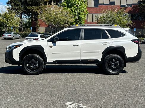 Used 2024 Subaru Outback Wilderness AWD/4WD image 6