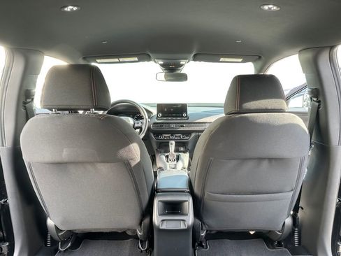 Used 2025 Honda HR-V Sport image 29