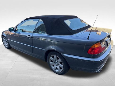 Used 2001 BMW 325Ci Convertible image 2