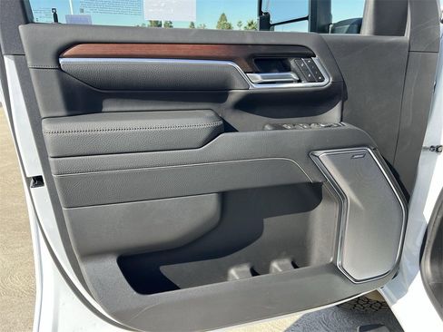 New 2026 GMC Sierra 3500 Denali image 10