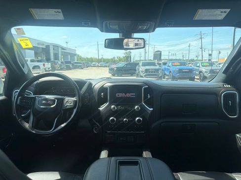 Used 2021 GMC Sierra 1500 AT4 AWD/4WD image 9