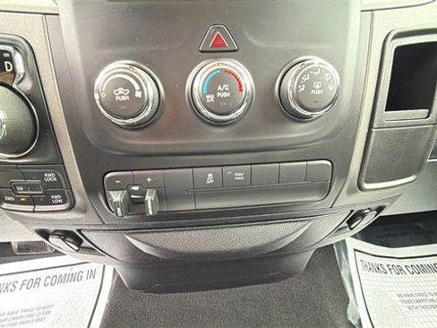 Used 2017 RAM 1500 Express image 15