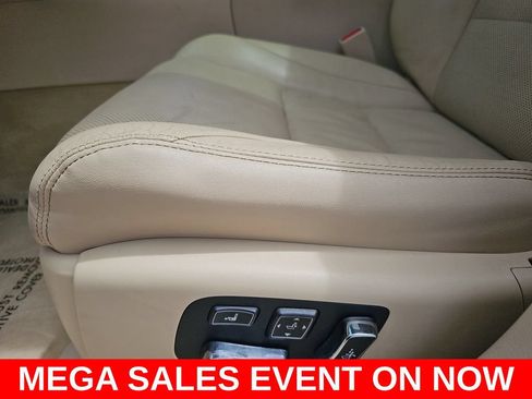 Used 2016 Lexus LS 460 w/ Comfort Package RWD image 29