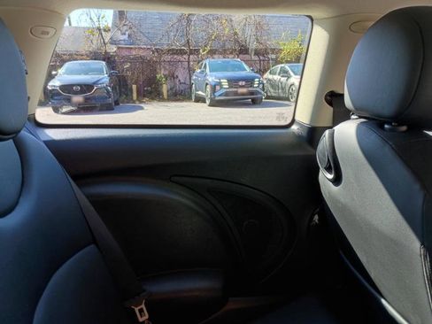 Used 2011 MINI Cooper S image 27