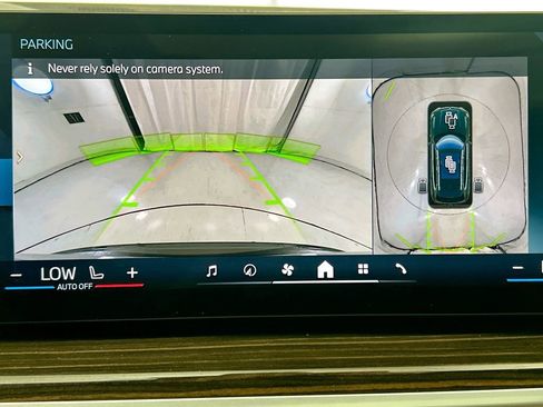 Certified 2024 BMW X5 xDrive50e w/ Premium Package AWD/4WD image 14