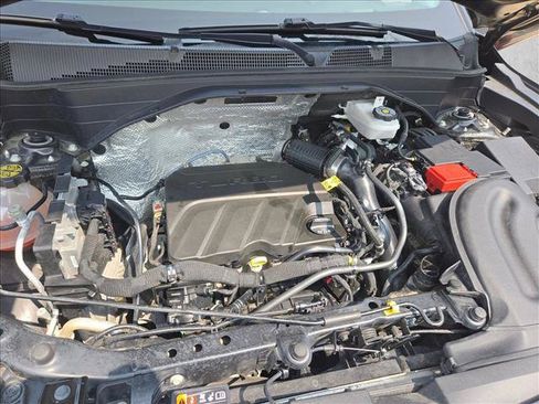Used 2023 Chevrolet TrailBlazer LT w/ Confidence II Package FWD image 23