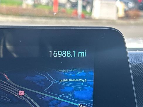 Used 2025 Ford Expedition Active image 23