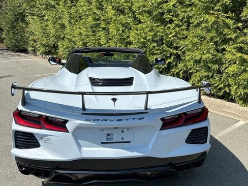 Used 2023 Chevrolet Corvette Stingray Premium Conv w/ Z51 Performance Package RWD image 29