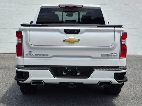 Used 2025 Chevrolet Silverado 1500 High Country w/ Technology Package AWD/4WD image 39