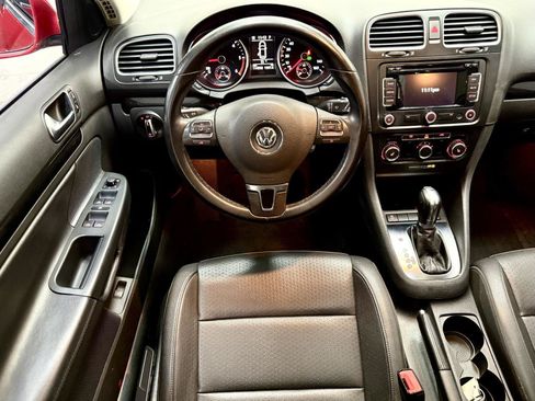 Used 2012 Volkswagen Jetta TDI FWD image 2