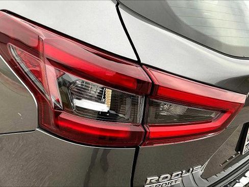Certified 2021 Nissan Rogue Sport SV image 27