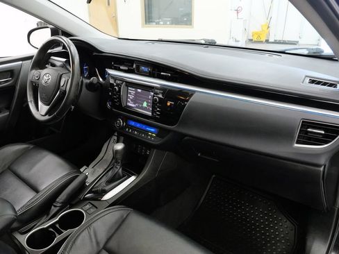 Used 2016 Toyota Corolla L FWD image 14