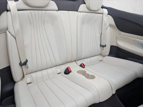 Used 2018 Mercedes-Benz E 400 E 400 image 19