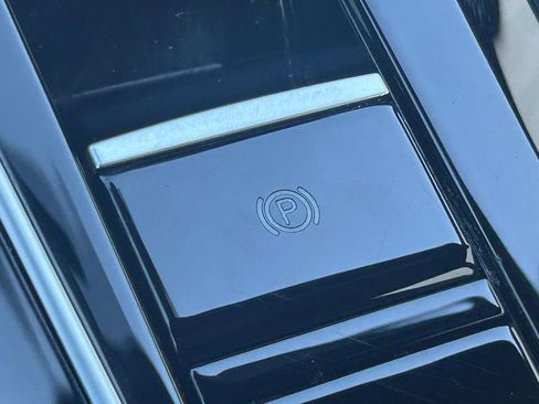 Used 2025 Volkswagen GTI SE image 52