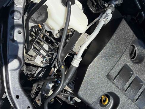 Used 2011 Toyota Corolla LE FWD image 33