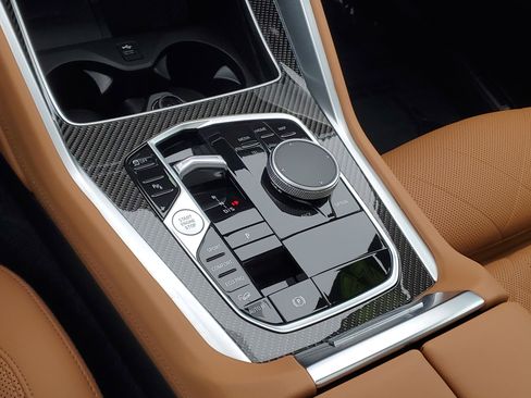 Certified 2025 BMW X6 M60i w/ Climate Comfort Package image 18