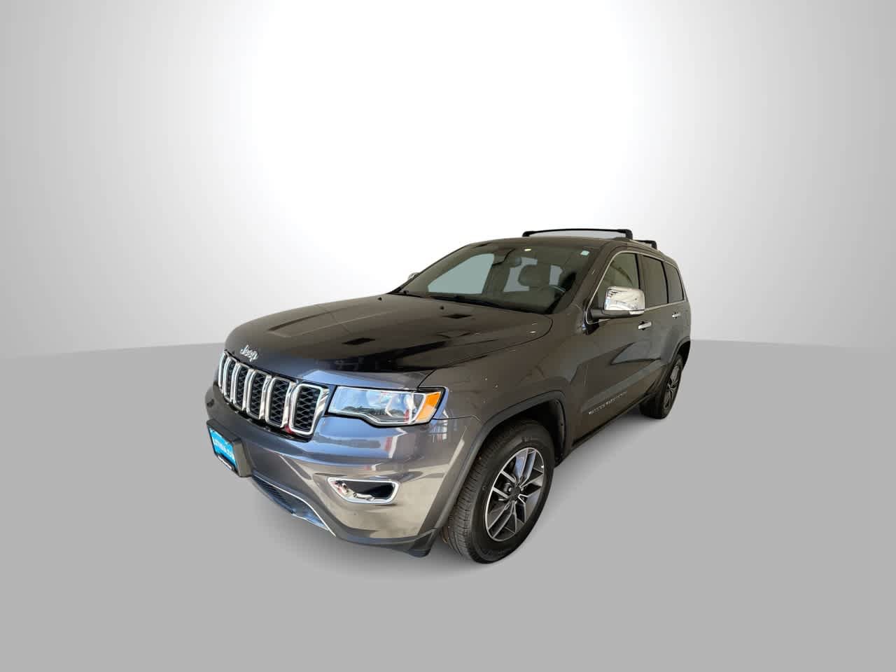 Used 2019 Jeep Grand Cherokee Limited AWD/4WD image 4