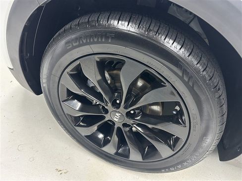 Used 2020 Kia Sorento EX FWD image 19