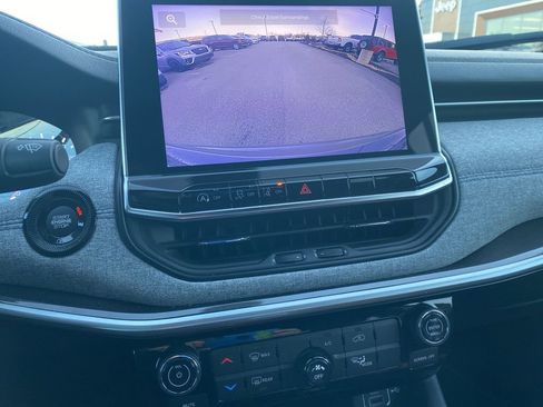 Certified 2023 Jeep Compass Sport image 34