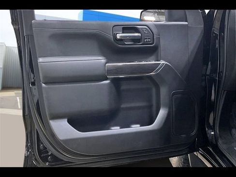 Used 2019 Chevrolet Silverado 1500 LTZ w/ LTZ Plus Package image 18