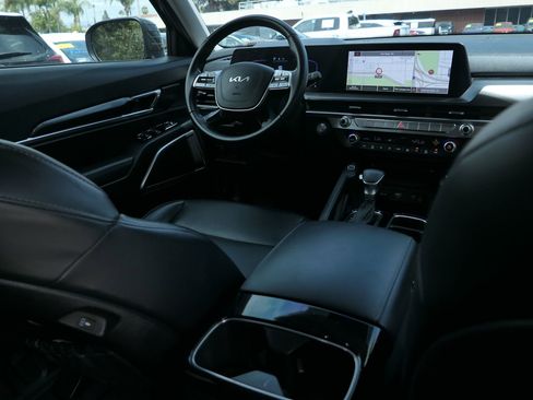 Used 2024 Kia Telluride S w/ S Sunroof Package FWD image 22