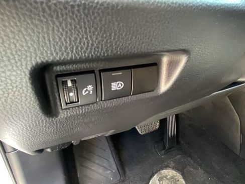 Used 2024 Toyota RAV4 LE AWD/4WD image 18