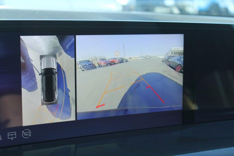 New 2025 Cadillac Escalade IQ Luxury 2 AWD/4WD image 9