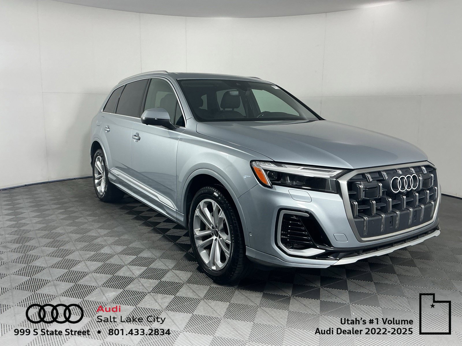 Used 2025 Audi Q7 3.0T Premium Plus AWD/4WD image 1