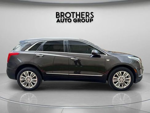 Used 2017 Cadillac XT5 Premium Luxury image 10