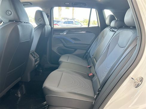 New 2026 Volkswagen Tiguan SE R-Line image 37