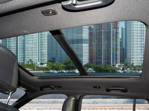 Used 2023 Jeep Grand Cherokee Trailhawk w/ Luxury Tech Group III image 20