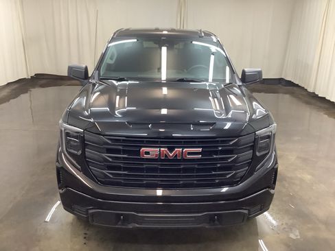 Used 2023 GMC Sierra 1500 Pro w/ Graphite Edition AWD/4WD image 2
