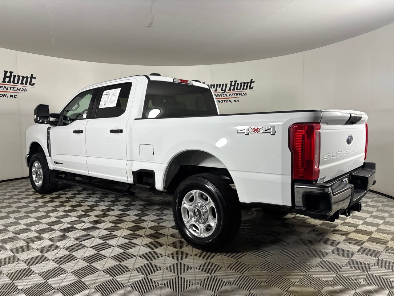 Used 2026 Ford F250 XLT AWD/4WD image 6