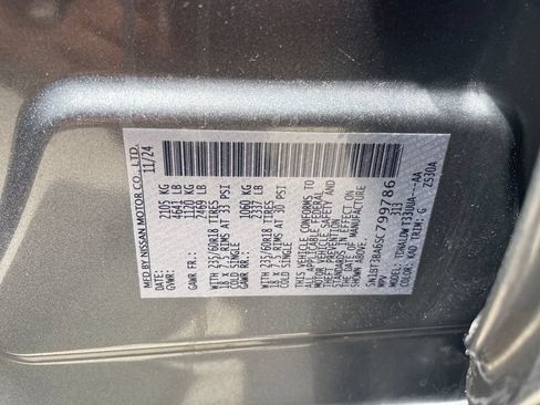 Certified 2025 Nissan Rogue SV FWD image 30