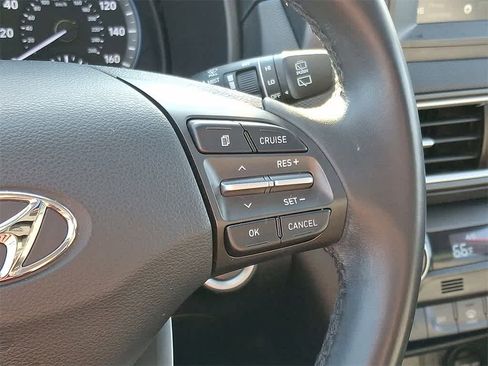 Used 2021 Hyundai Kona Limited w/ Cargo Package image 22