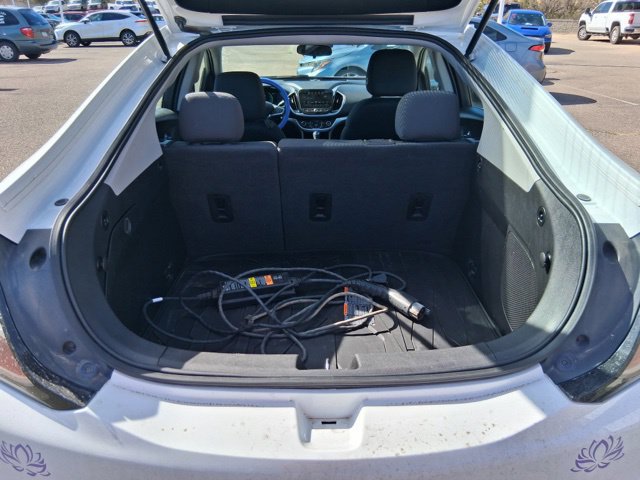 Used 2018 Chevrolet Volt LT w/ Comfort Package FWD image 10