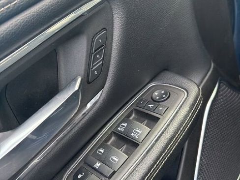 Used 2024 RAM 1500 Laramie image 18