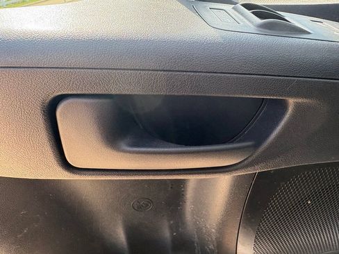 Used 2026 RAM ProMaster 2500 w/ Convenience Group FWD image 12